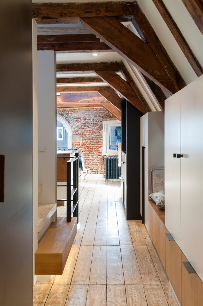 Spuistraat 253 – Hallway to Kitchen