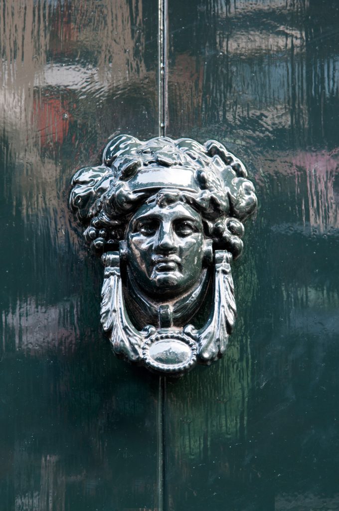 Spuistraat 253 – Knocker